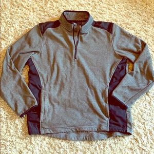 Under Armor Pull-over